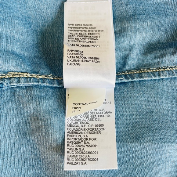 Calvin Klein Sleeveless Denim Shirt with Front Pocket, size M, like new. - Picture 7 of 9